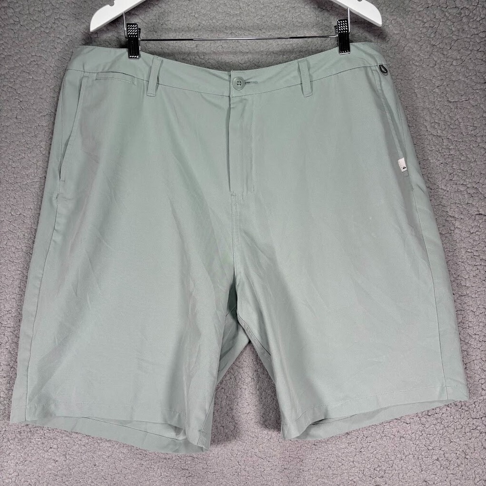 Quiksilver Men's Amphibian Shorts Size 40 9" Hybrid Green Swim Performance Surf